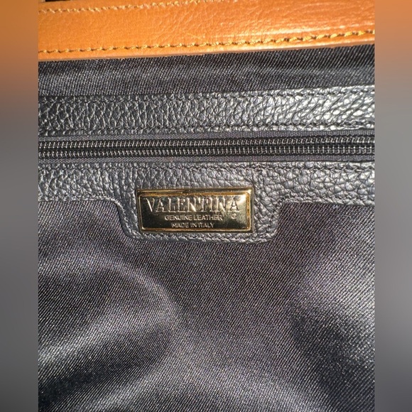 Valentina | Convertible Calfskin Crossbody Clutch Bag - Picture 10 of 11